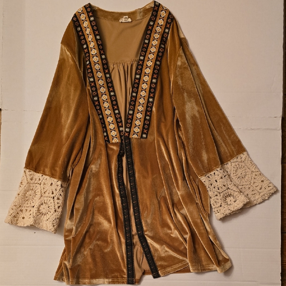 POL Velvet Robe with Embroidered Trim and Crochet Cuffs in Tan